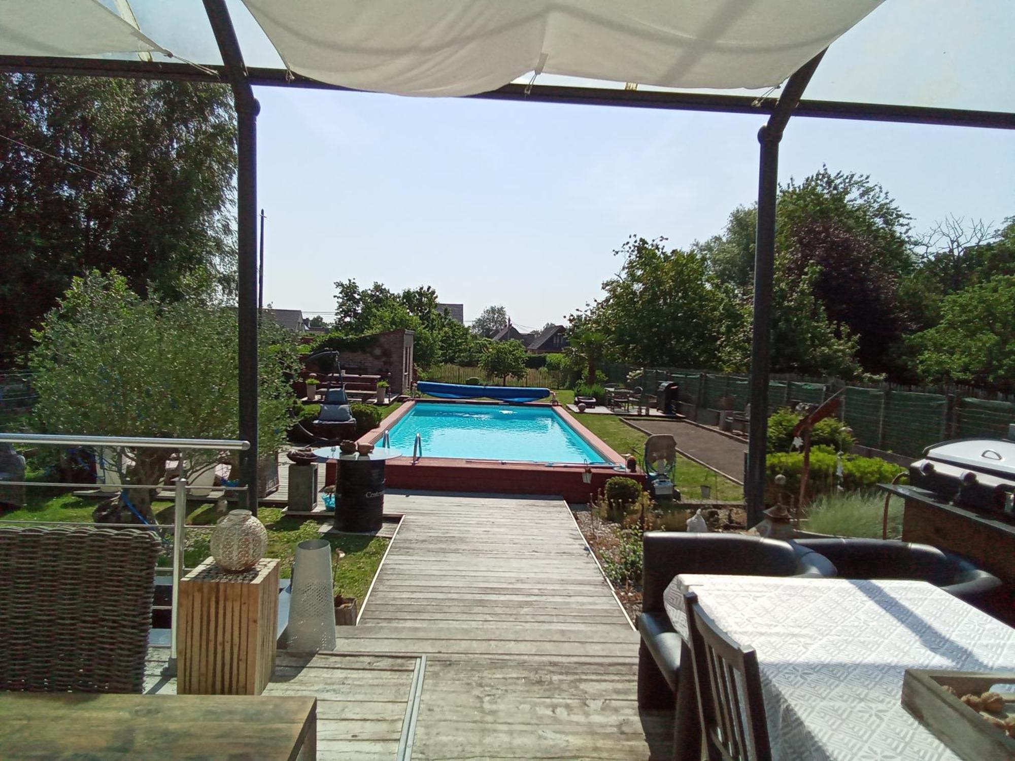 On Dirait Le Sud Hotel Chievres Exterior photo